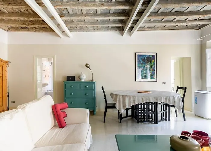 Authentic Monti 5 Mins From Colosseum * Rome