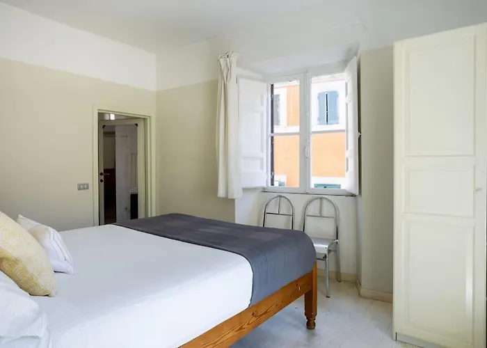 Authentic Monti 5 Mins From Colosseum Appartement