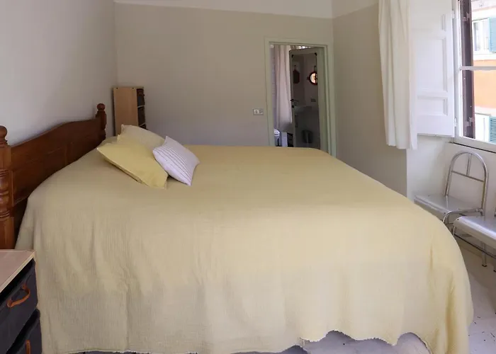 Authentic Monti 5 Mins From Colosseum * Rome